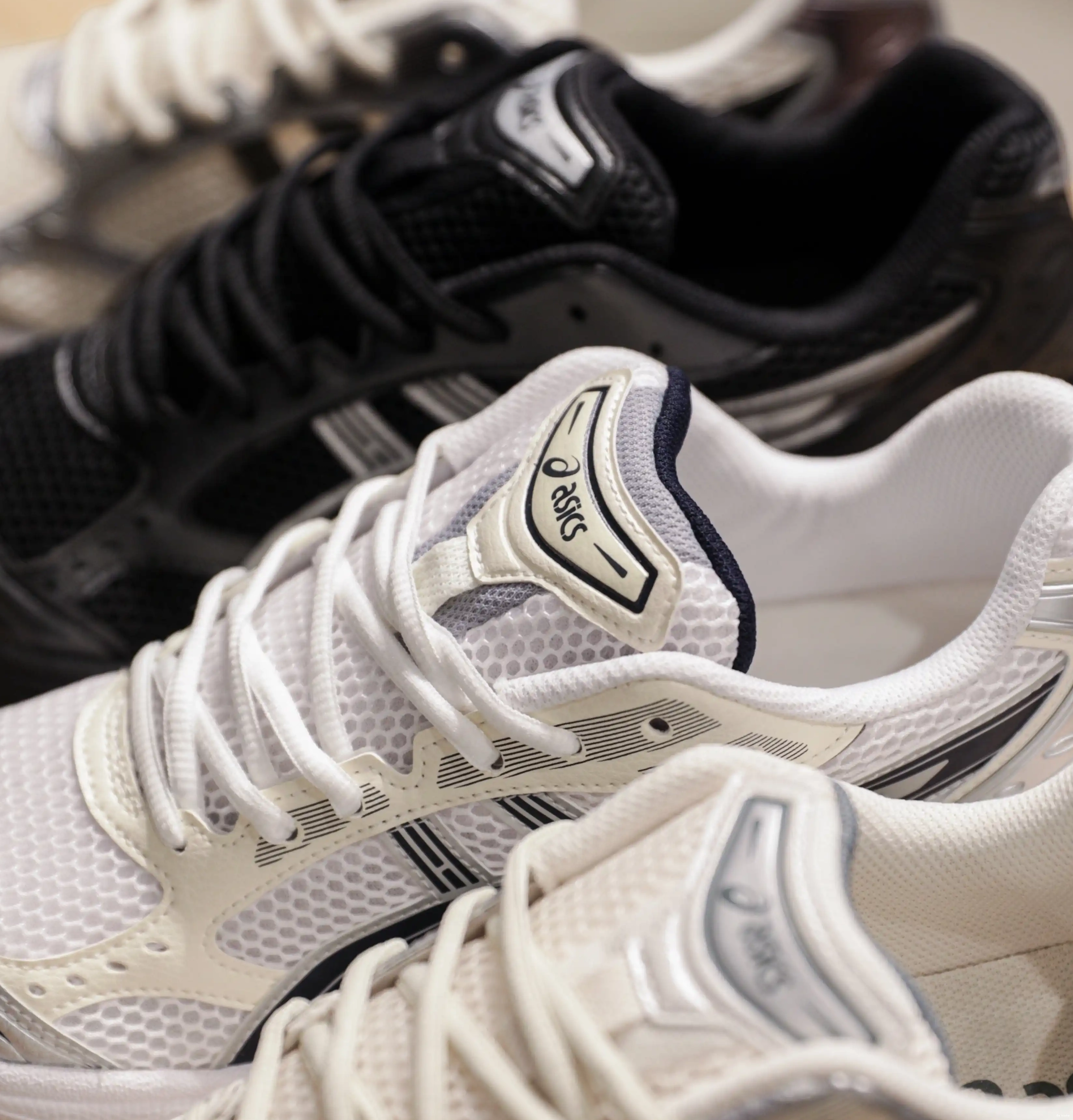 14 ASICS White Gel-Kayano W Midnight 0626